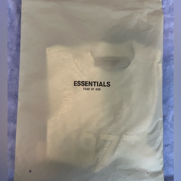 ❗️SALE- Fear Of God Essentials Women’s Oatmeal Tee - Picture 4 of 4